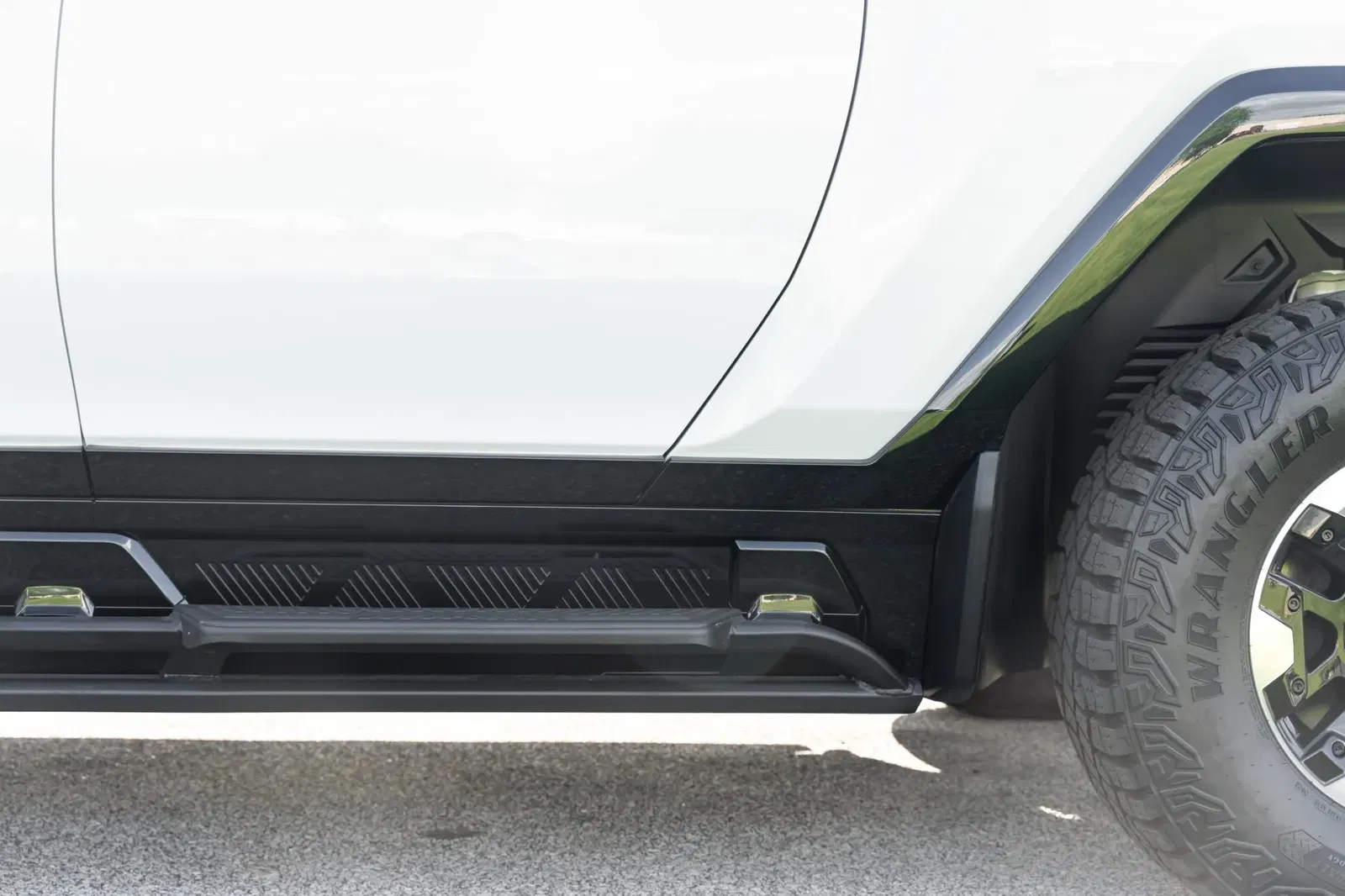 2023 GMC Hummer EV Pickup Edition 1