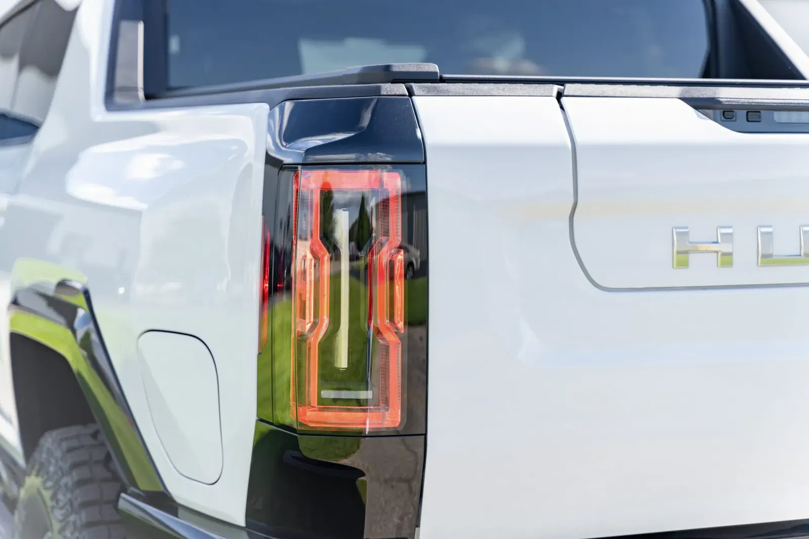 2023 GMC Hummer EV Pickup Edition 1