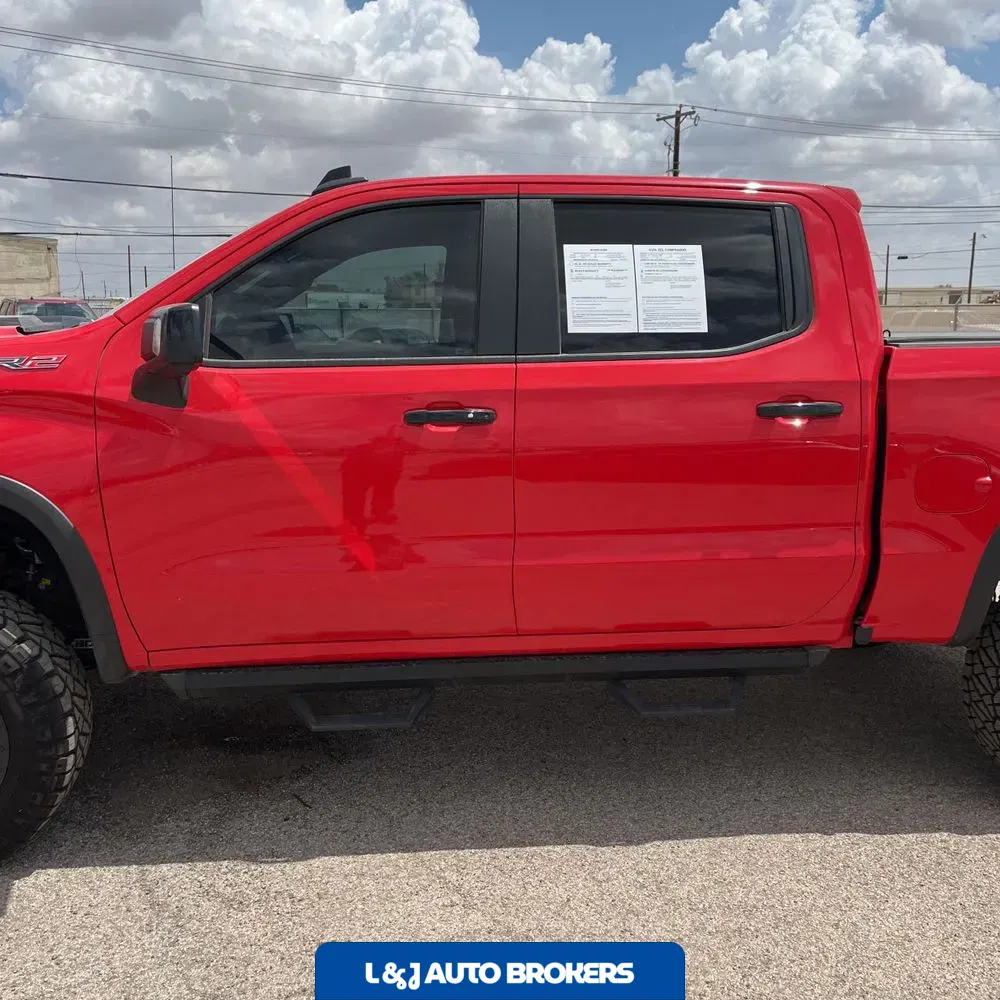 2024 Chevrolet Silverado 1500 ZR2