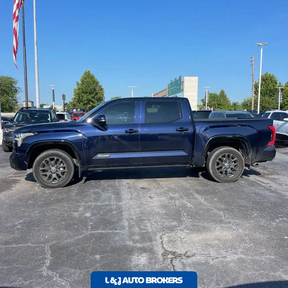 2024 Toyota Tundra Platinum