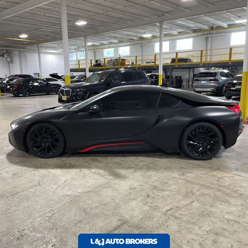 2016 BMW i8