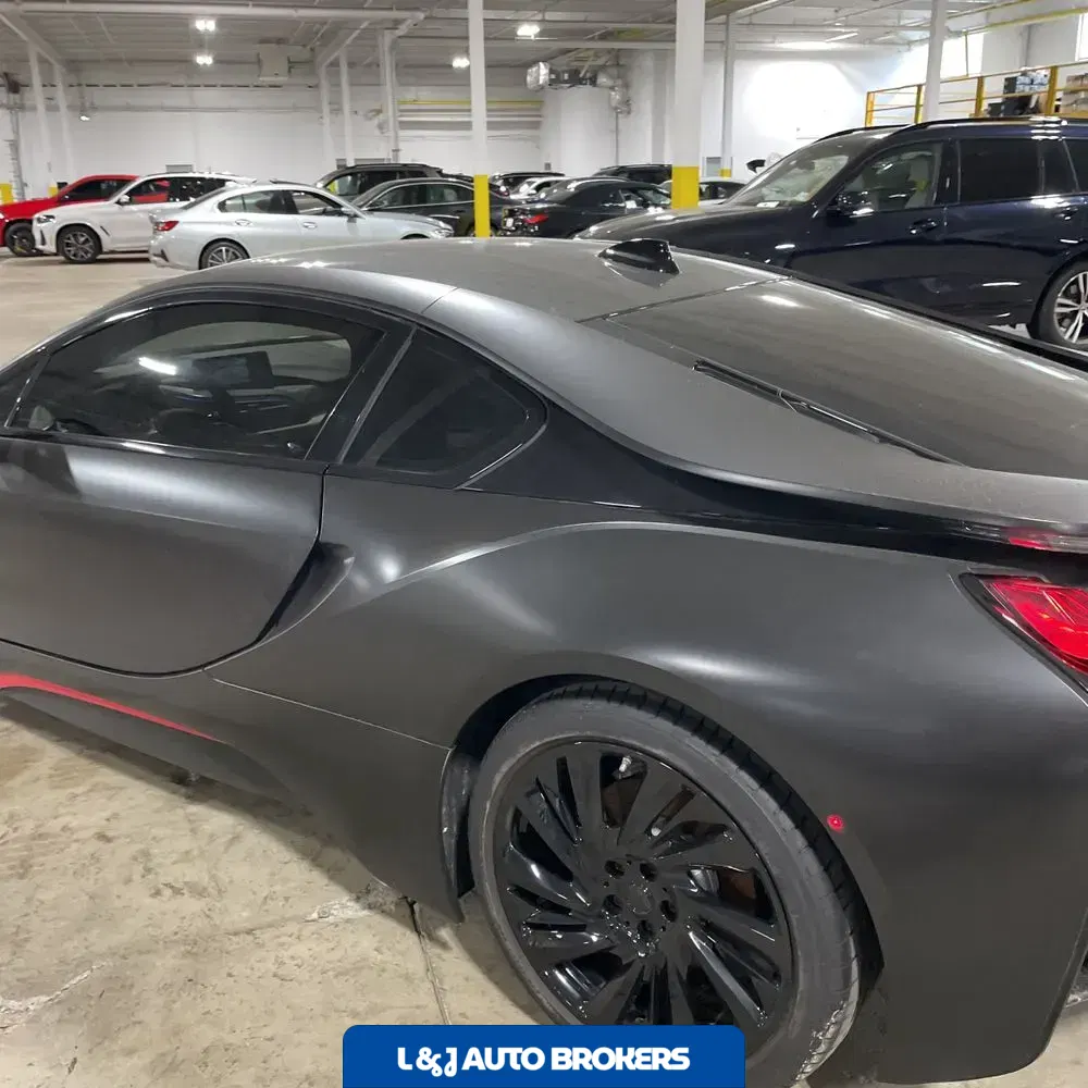 2016 BMW i8