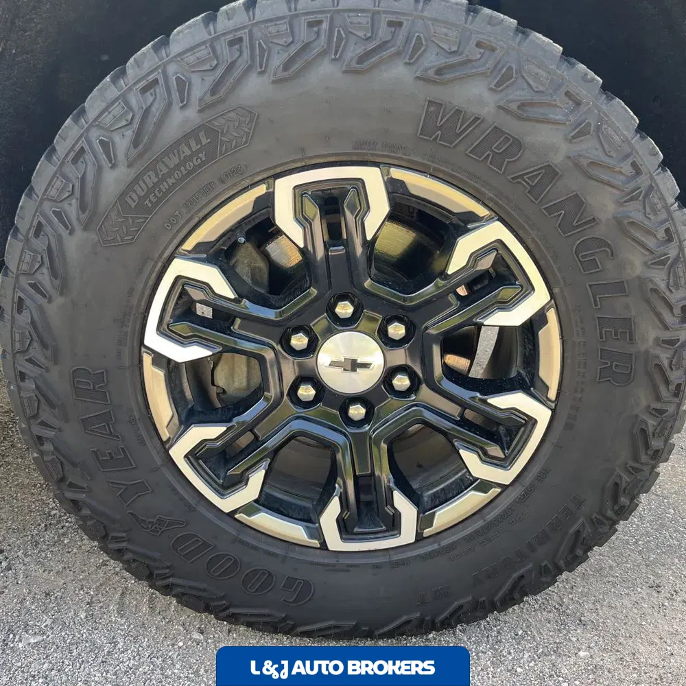 2023 Chevrolet Silverado 1500 ZR2