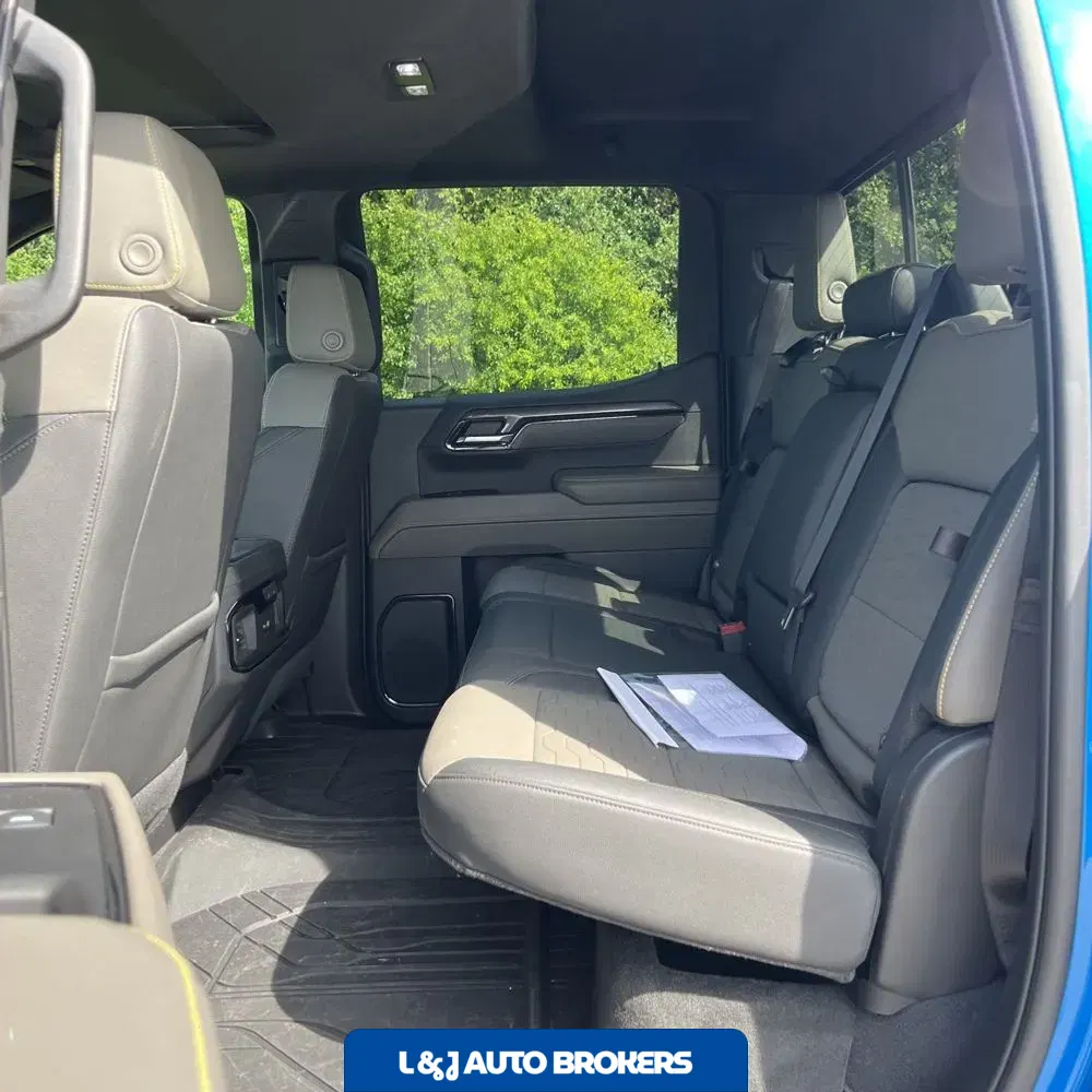 2023 Chevrolet Silverado 1500 ZR2