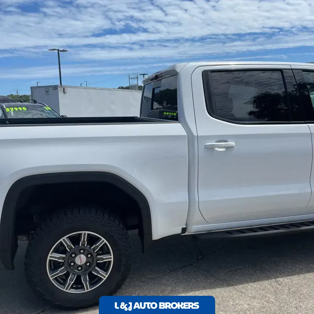 2024 GMC Sierra 1500 AT4