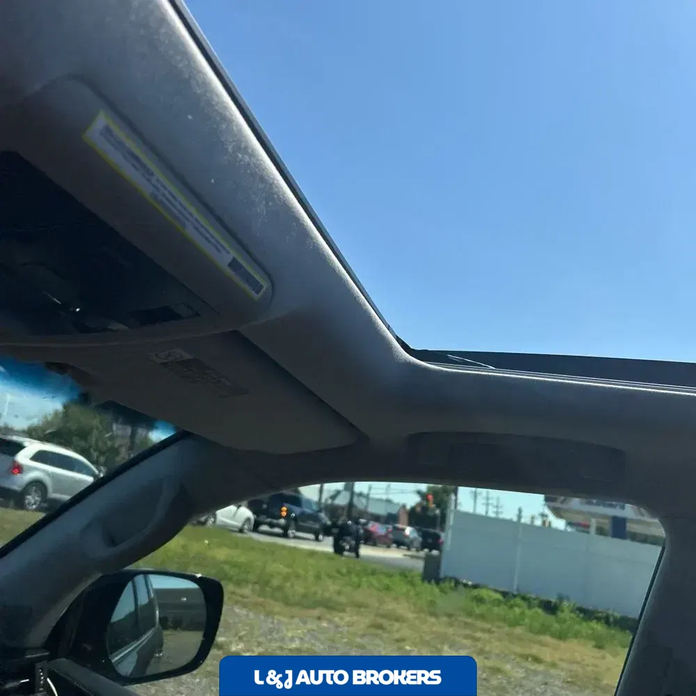 2021 Lexus LX 570 Three-Row