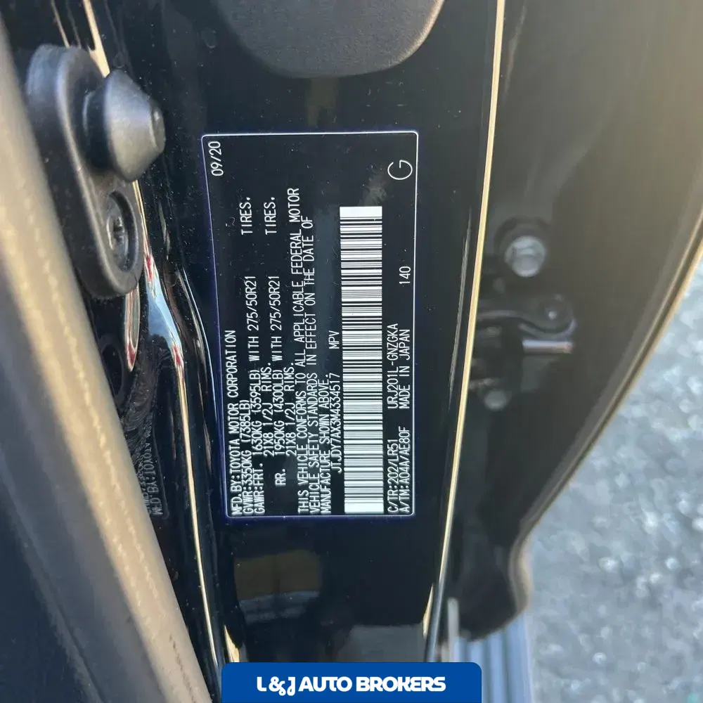2021 Lexus LX 570 Three-Row
