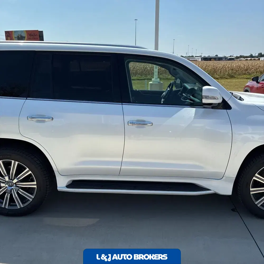 2018 Lexus LX 570 Three-Row