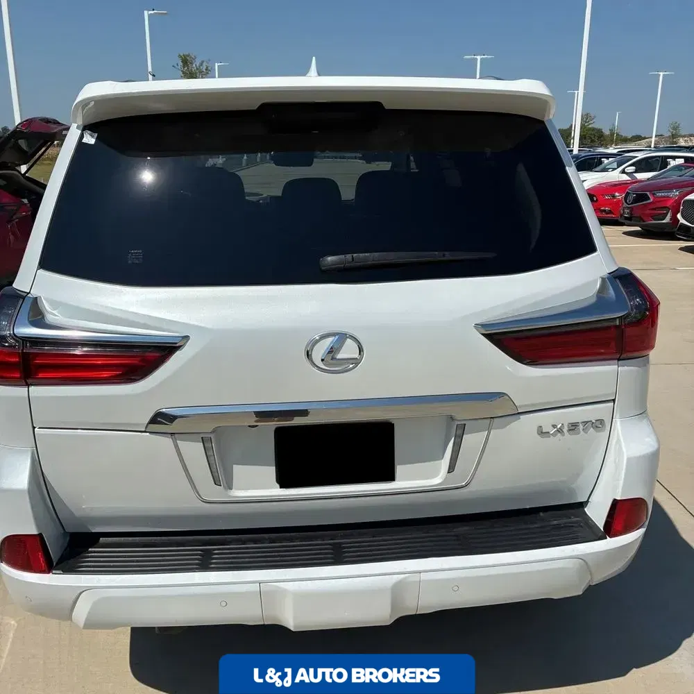 2018 Lexus LX 570 Three-Row