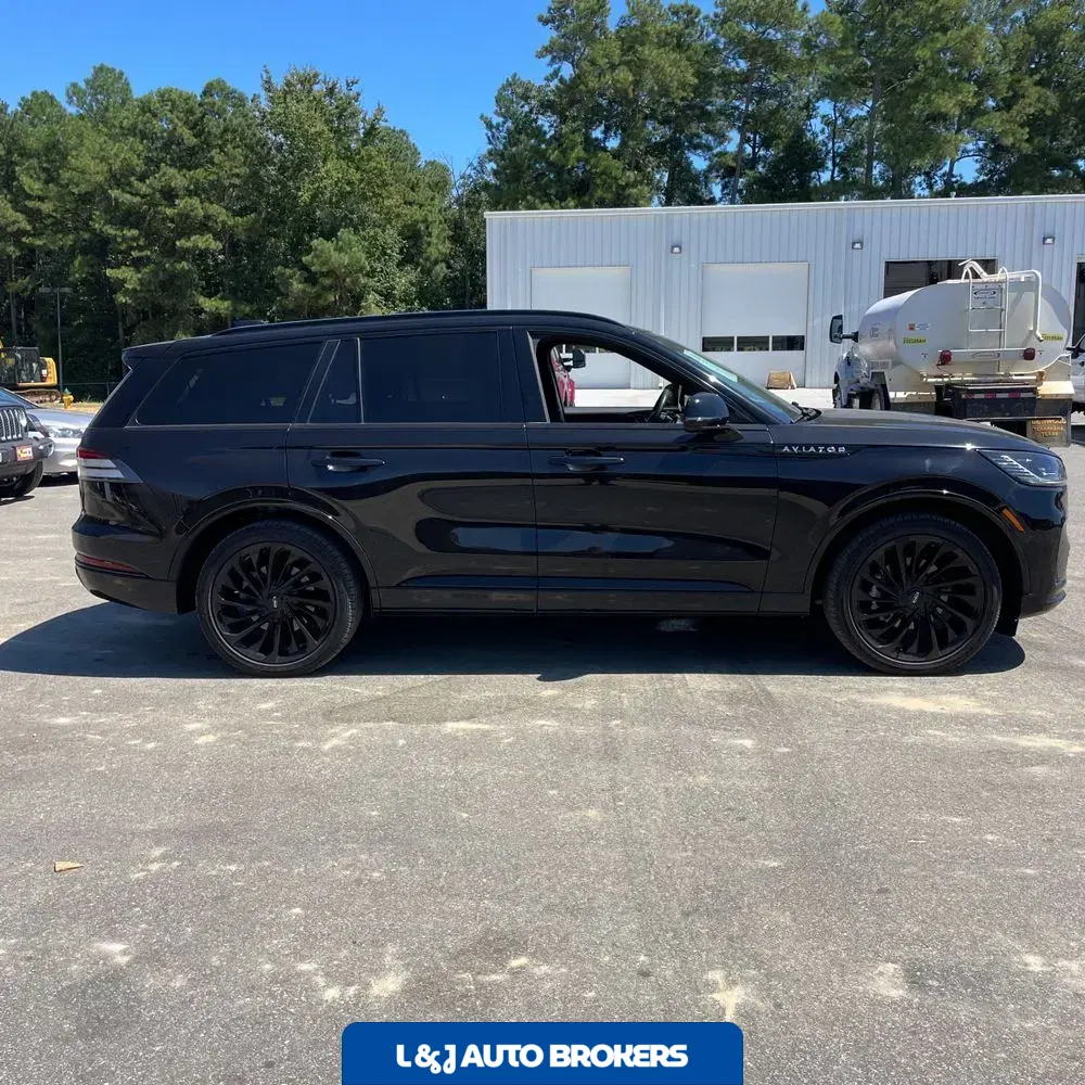 2025 Lincoln Aviator Reserve