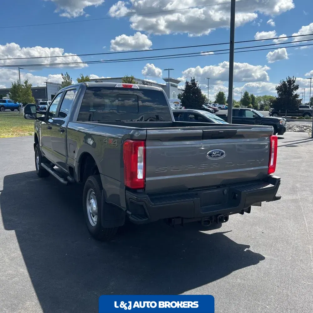 2024 Ford F-250 Super Duty XL