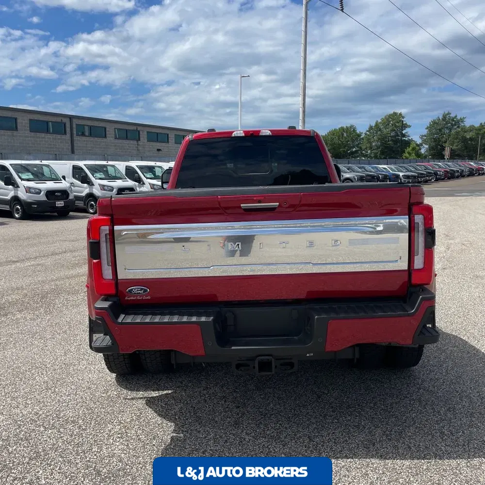 2024 Ford F-450 Super Duty Limited