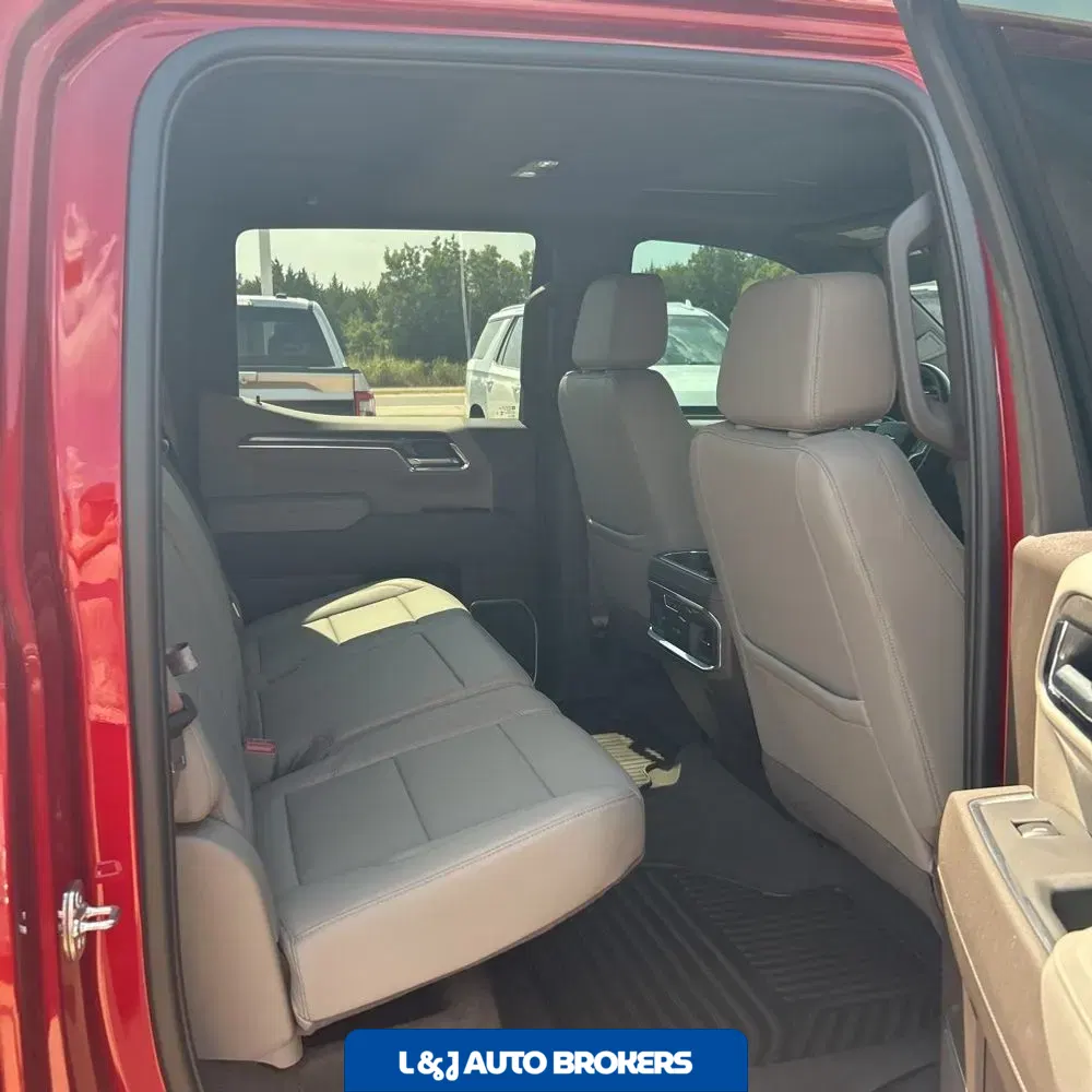 2025 Chevrolet Silverado 1500 LTZ