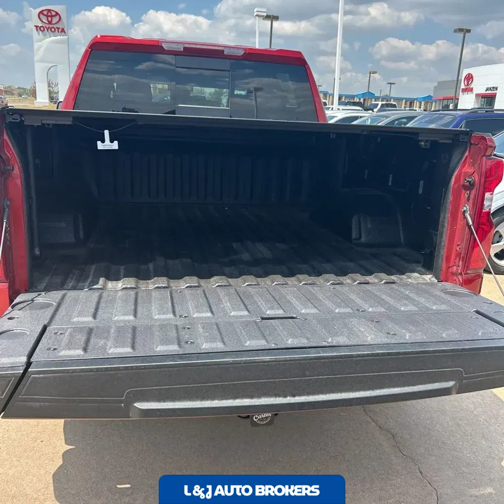 2025 Chevrolet Silverado 1500 LTZ