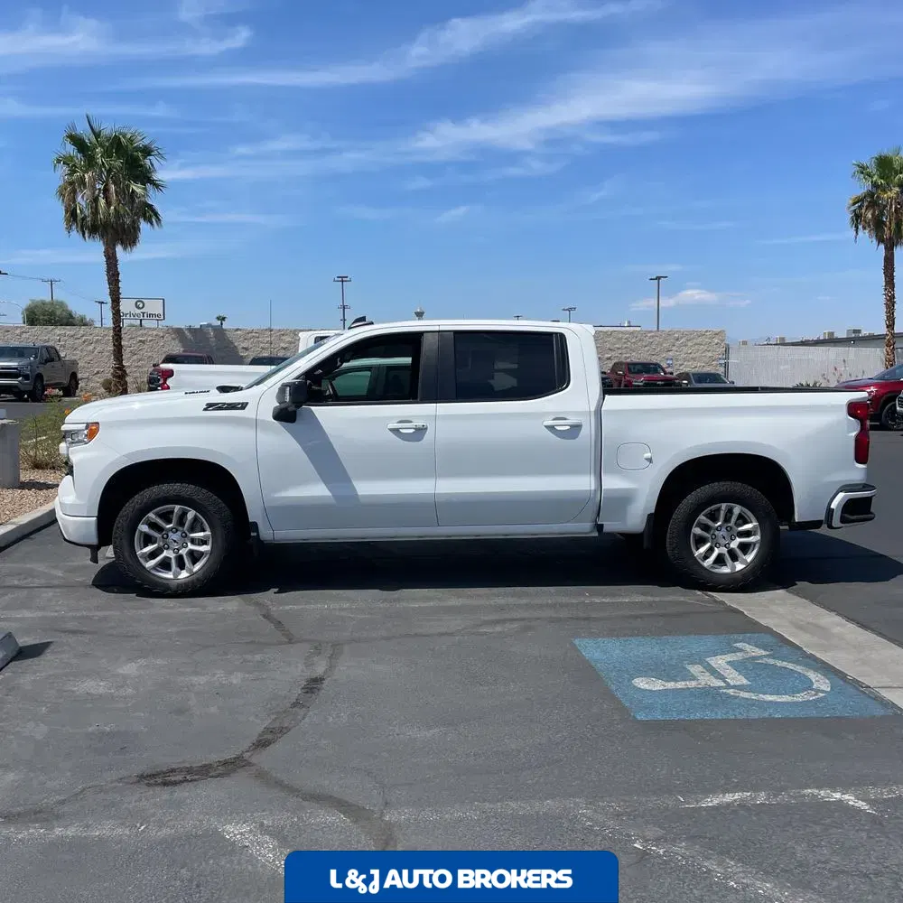 2024 Chevrolet Silverado 1500 RST