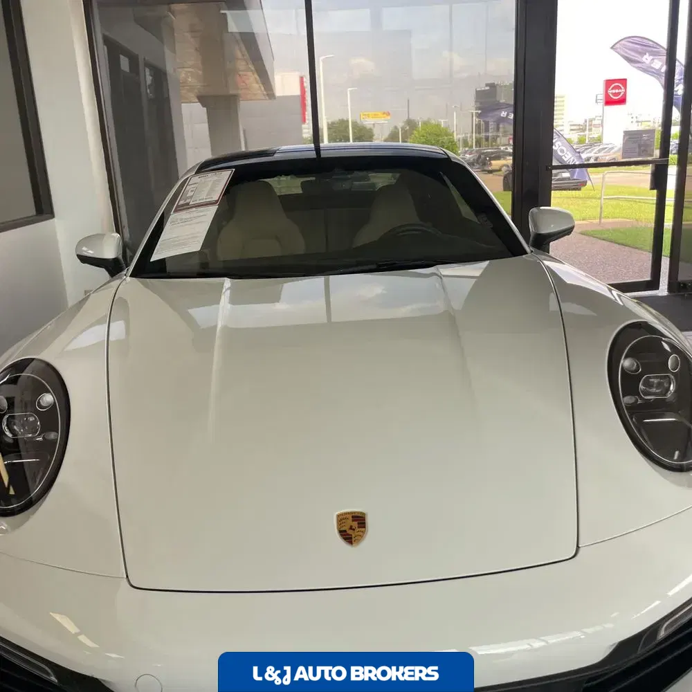 2024 Porsche 911 Carrera