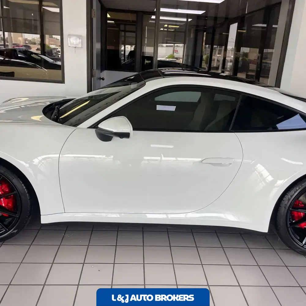 2024 Porsche 911 Carrera