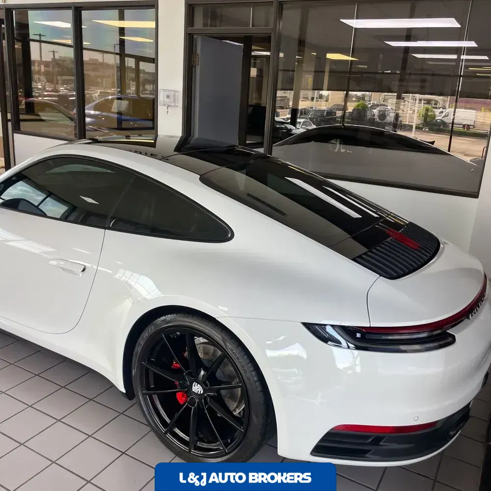 2024 Porsche 911 Carrera