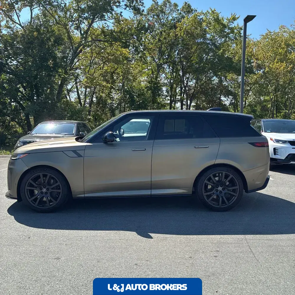 2024 Land Rover Range Rover Sport SV Edition One Carbon Bronze