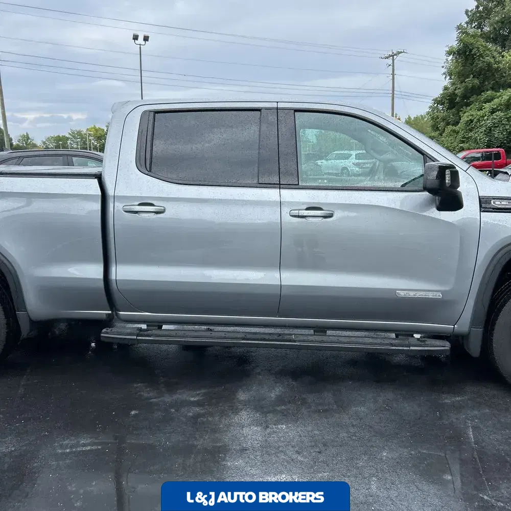 2025 GMC Sierra 1500 Elevation