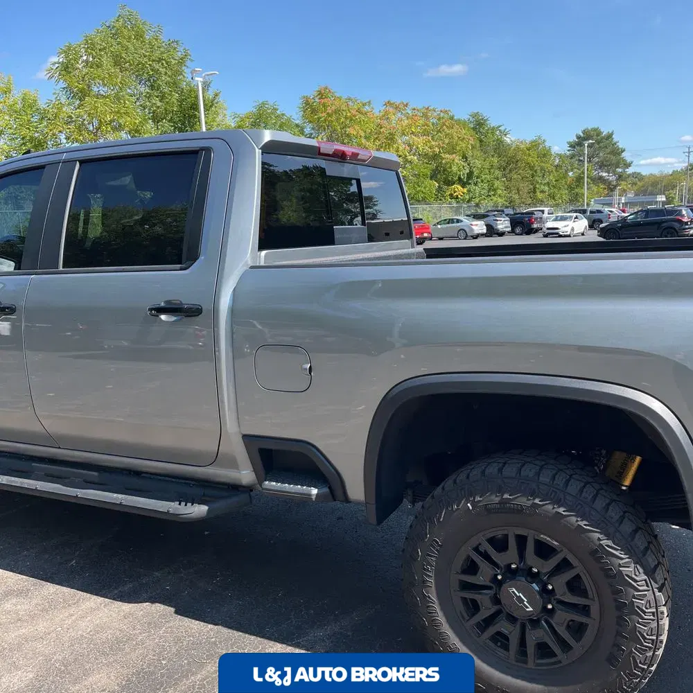 2024 Chevrolet Silverado 2500HD ZR2