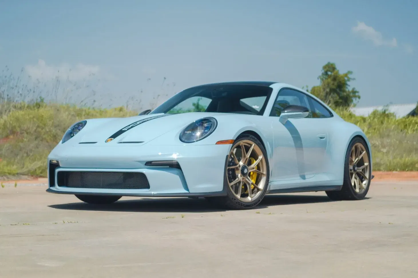 Meissen Blue 2023 Porsche 911 GT3 Touring 6-Speed