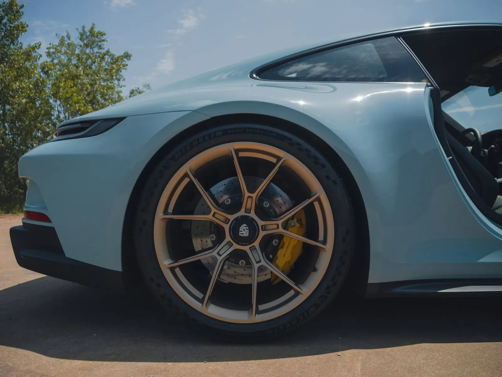 Meissen Blue 2023 Porsche 911 GT3 Touring 6-Speed