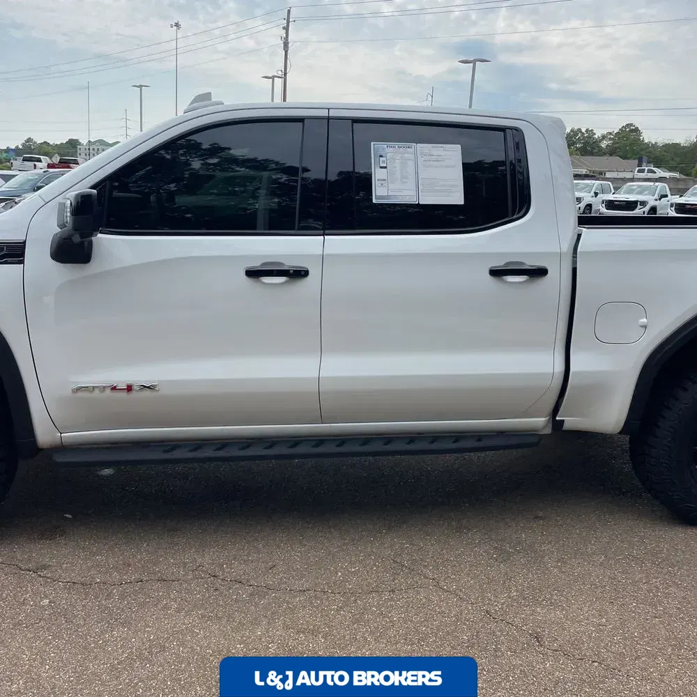 2024 GMC Sierra 1500 AT4X