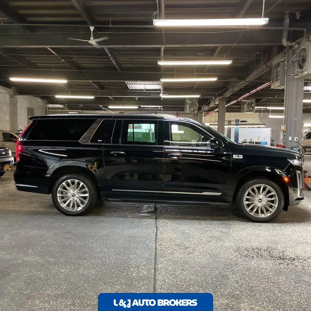 2023 Cadillac Escalade ESV Premium Luxury
