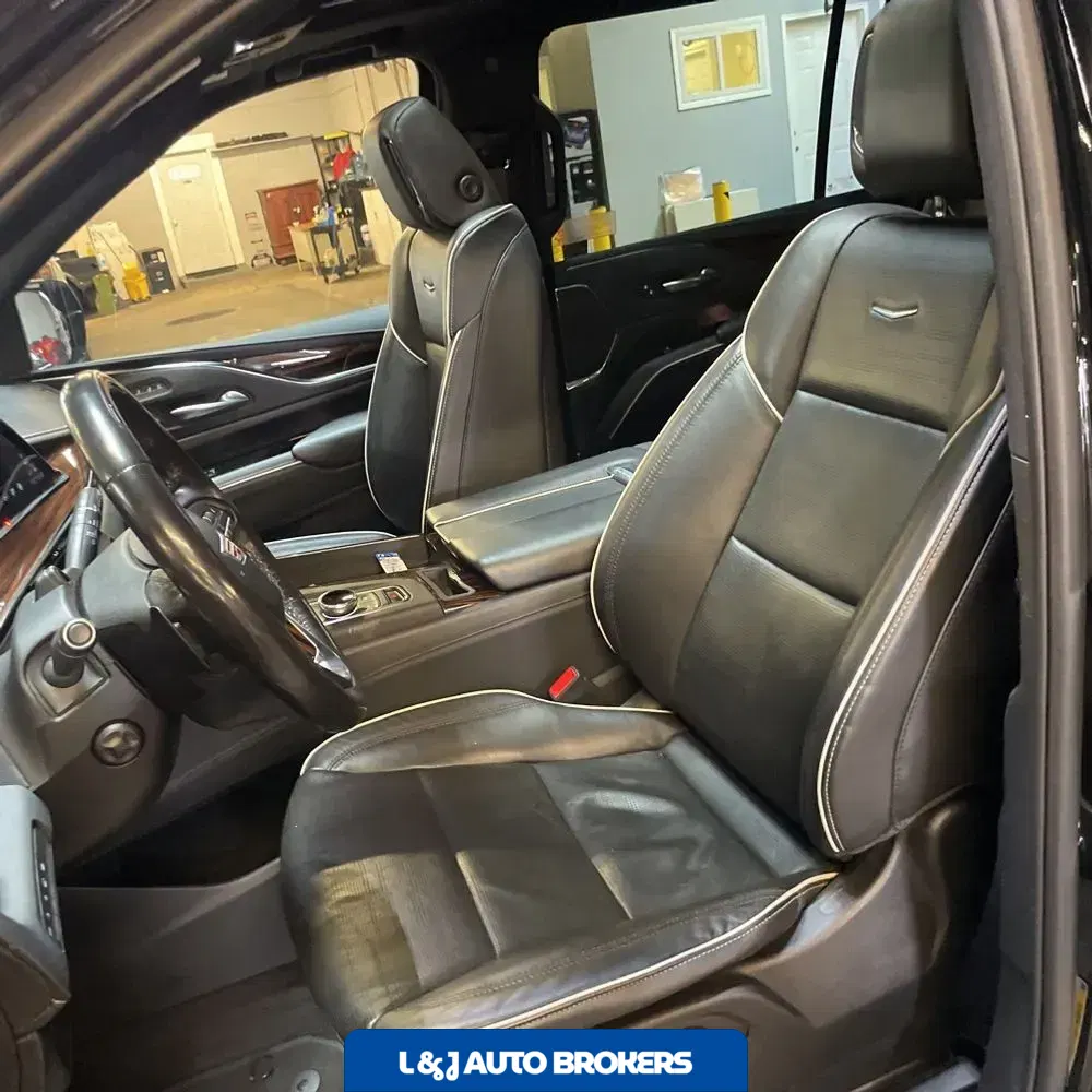 2023 Cadillac Escalade ESV Premium Luxury