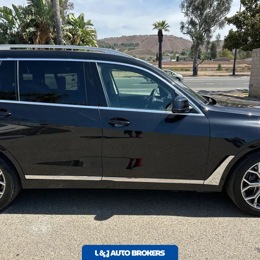2025 BMW X7 XDrive40i
