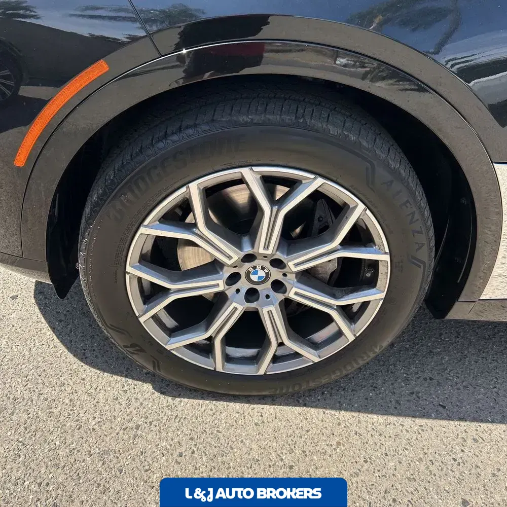 2025 BMW X7 XDrive40i