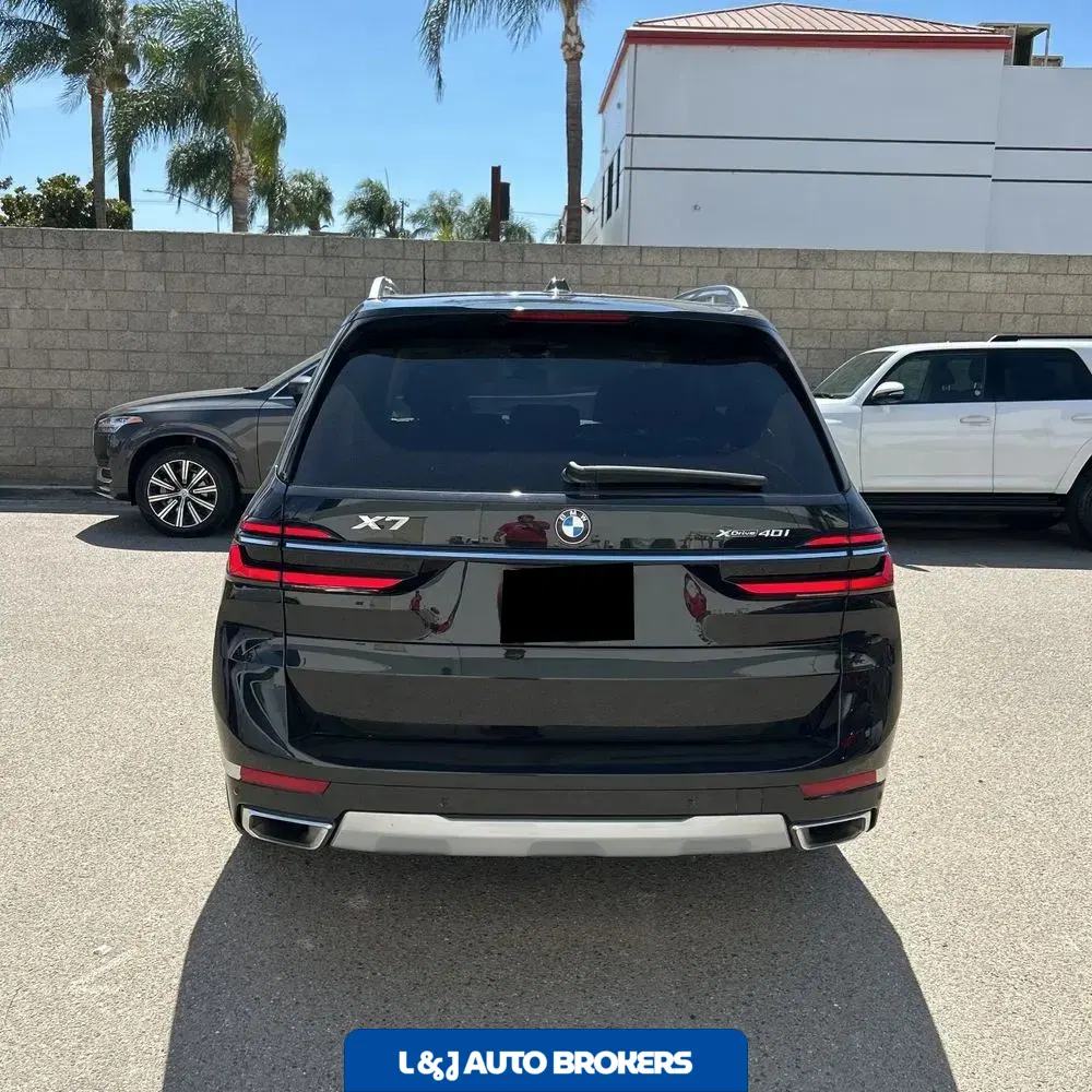 2025 BMW X7 XDrive40i