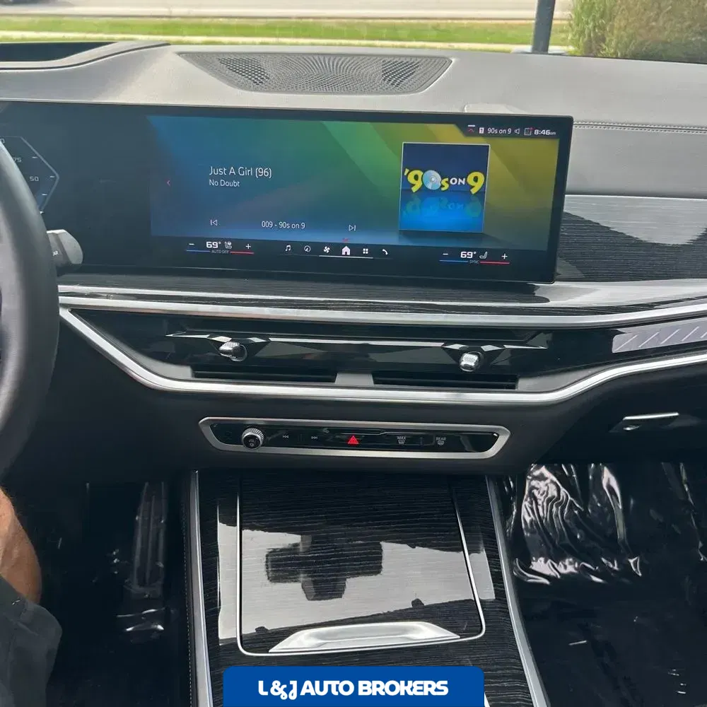 2024 BMW X5 M60i