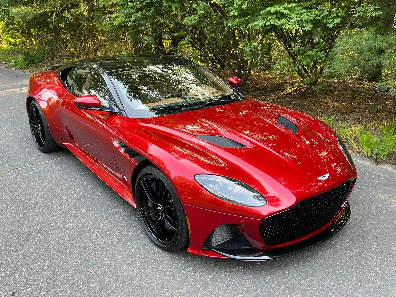 2019 Aston Martin DBS Superleggera Coupe