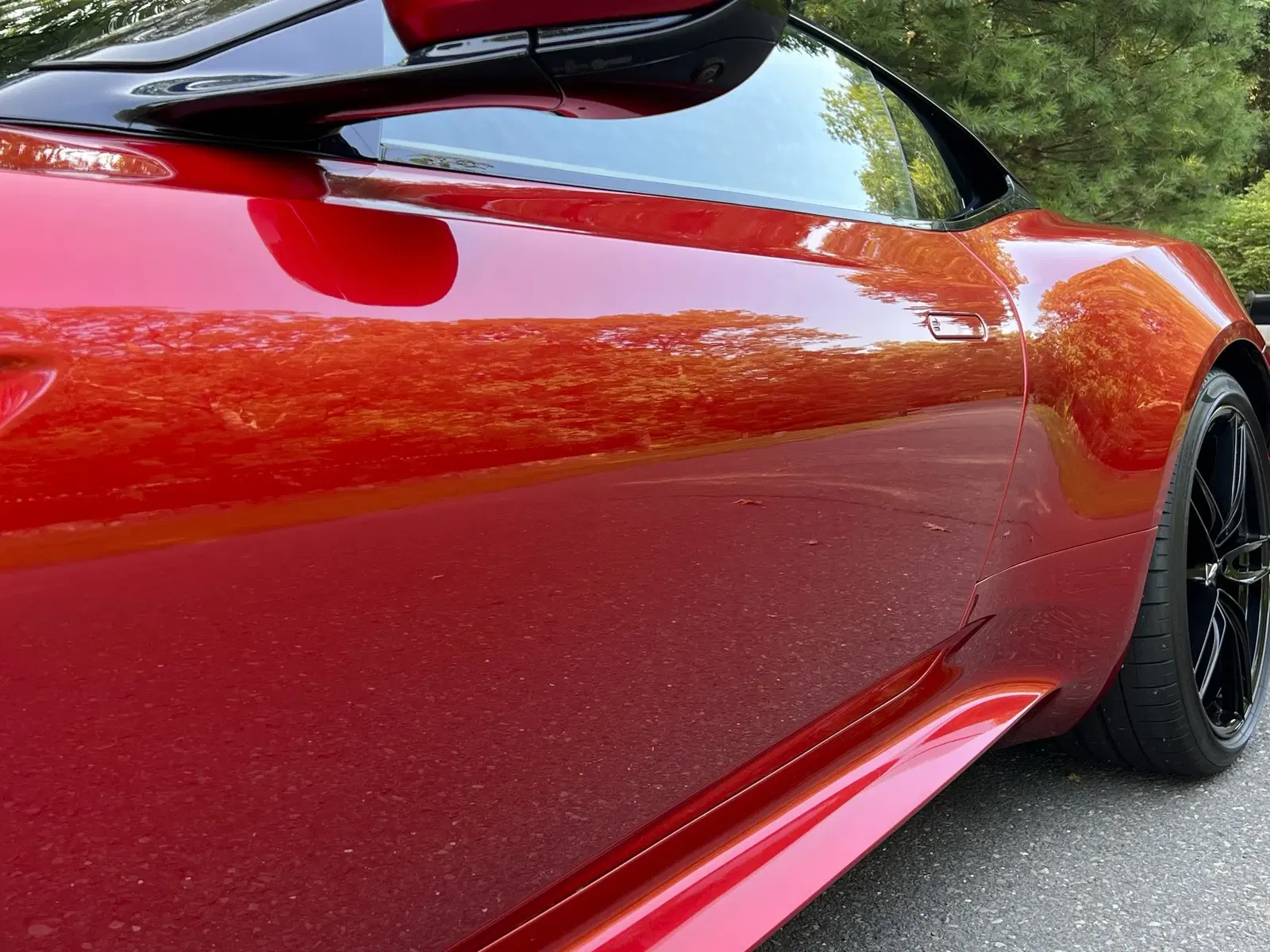 2019 Aston Martin DBS Superleggera Coupe