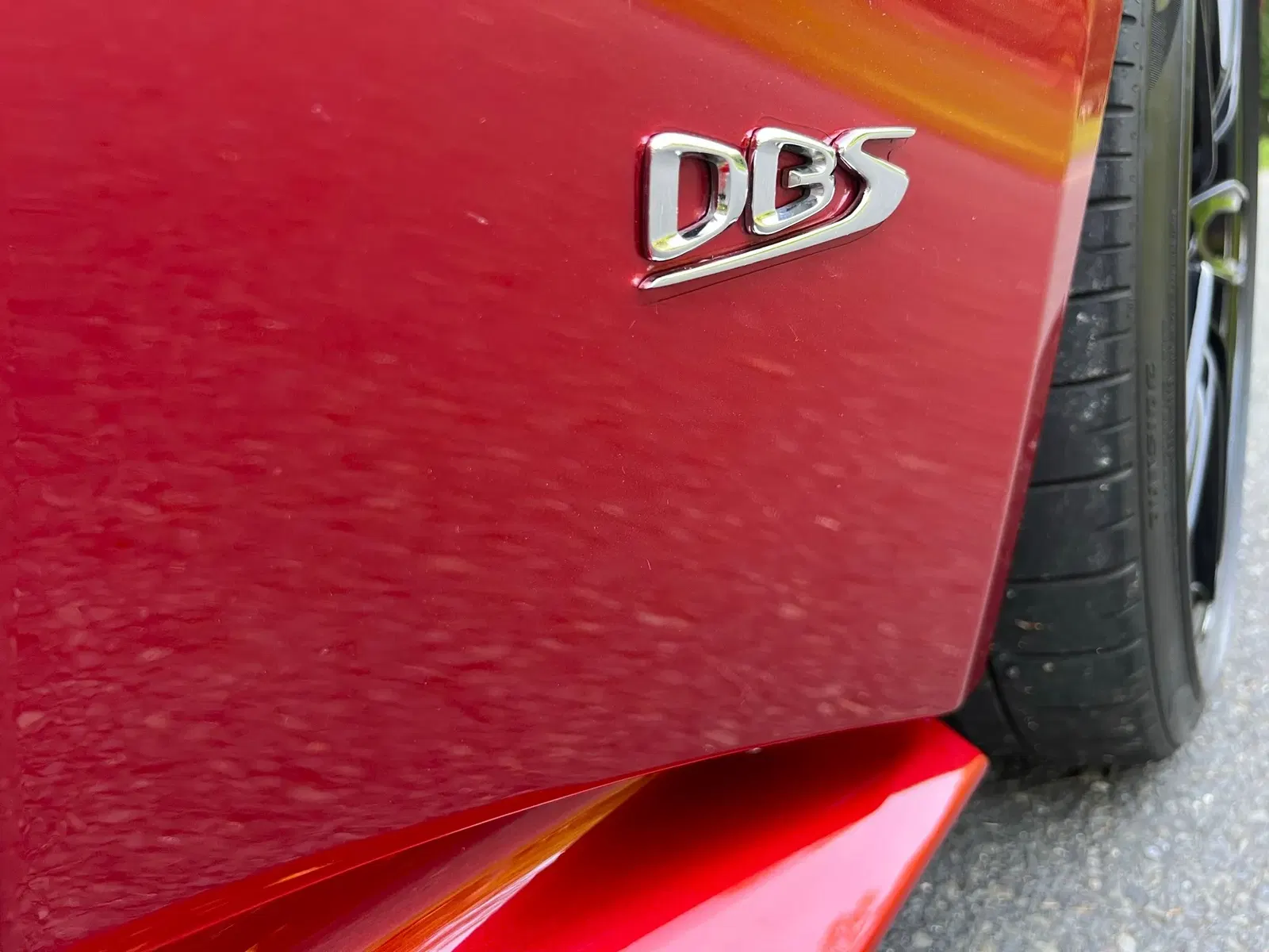 2019 Aston Martin DBS Superleggera Coupe