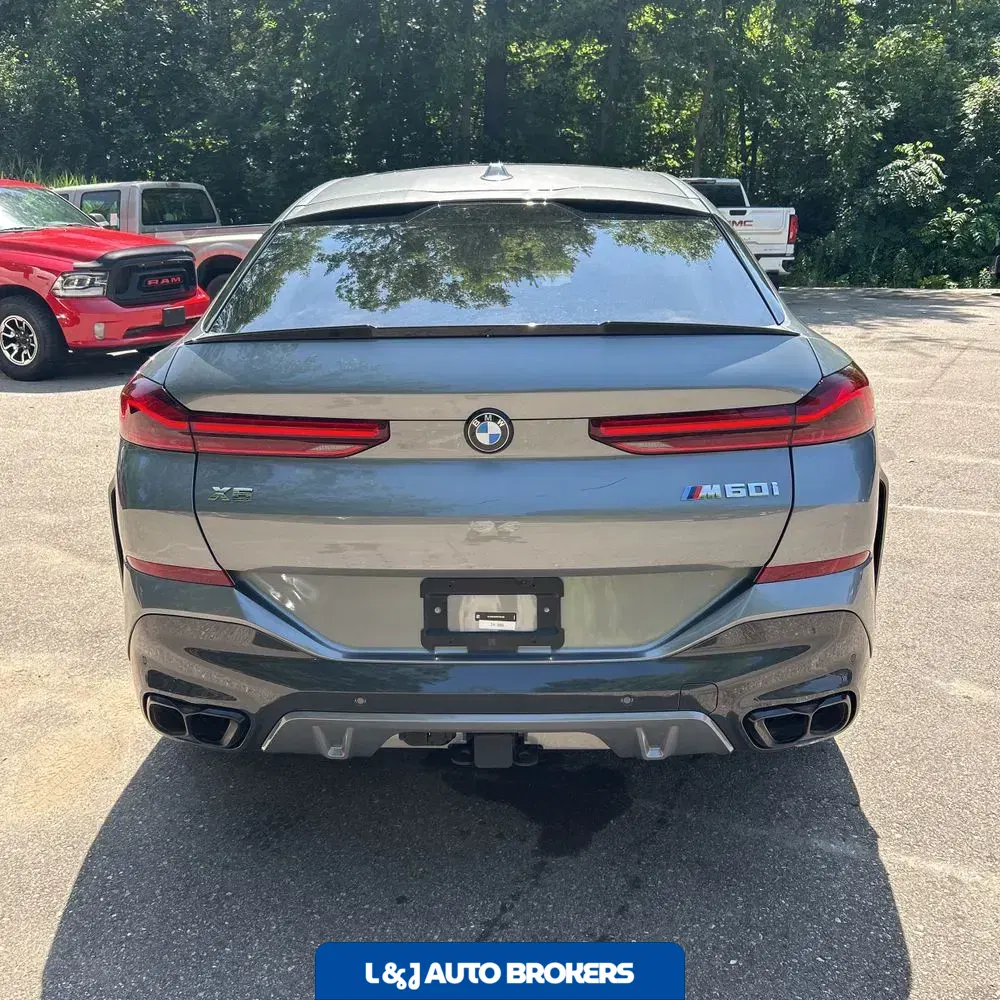 2024 BMW X6 M60i