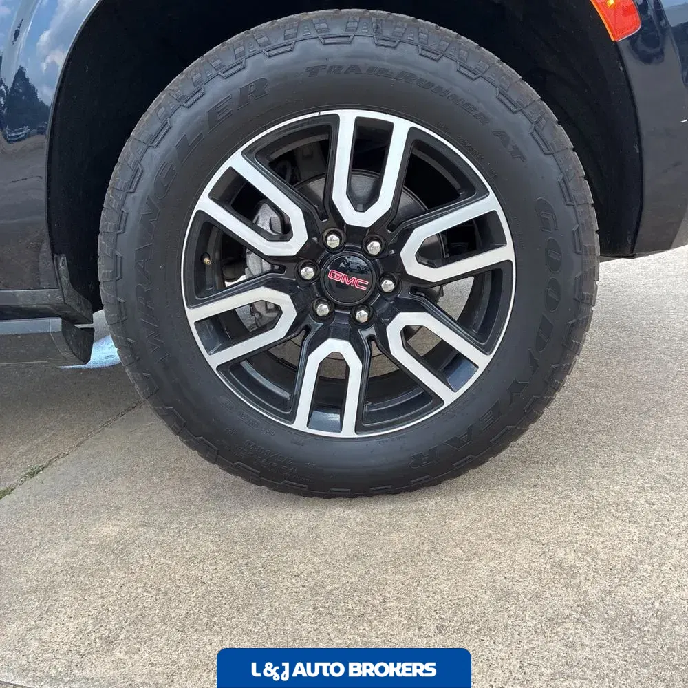 2022 GMC Yukon AT4