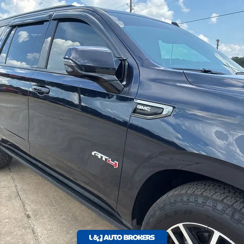 2022 GMC Yukon AT4