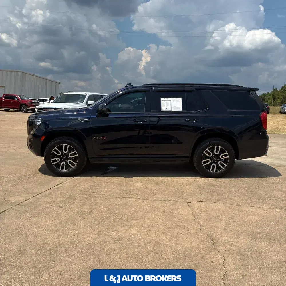 2022 GMC Yukon AT4