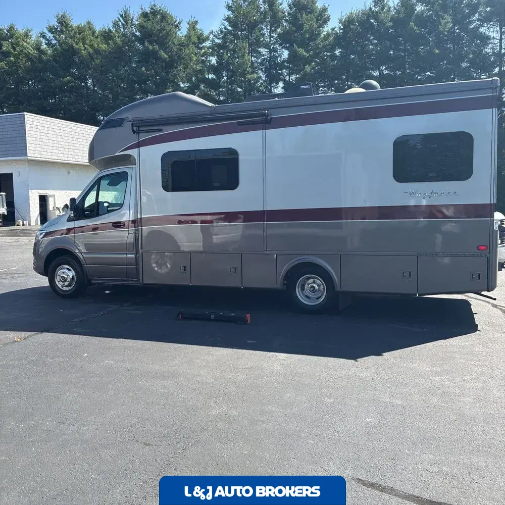 2020 Tiffin Motorhome Wayfarer