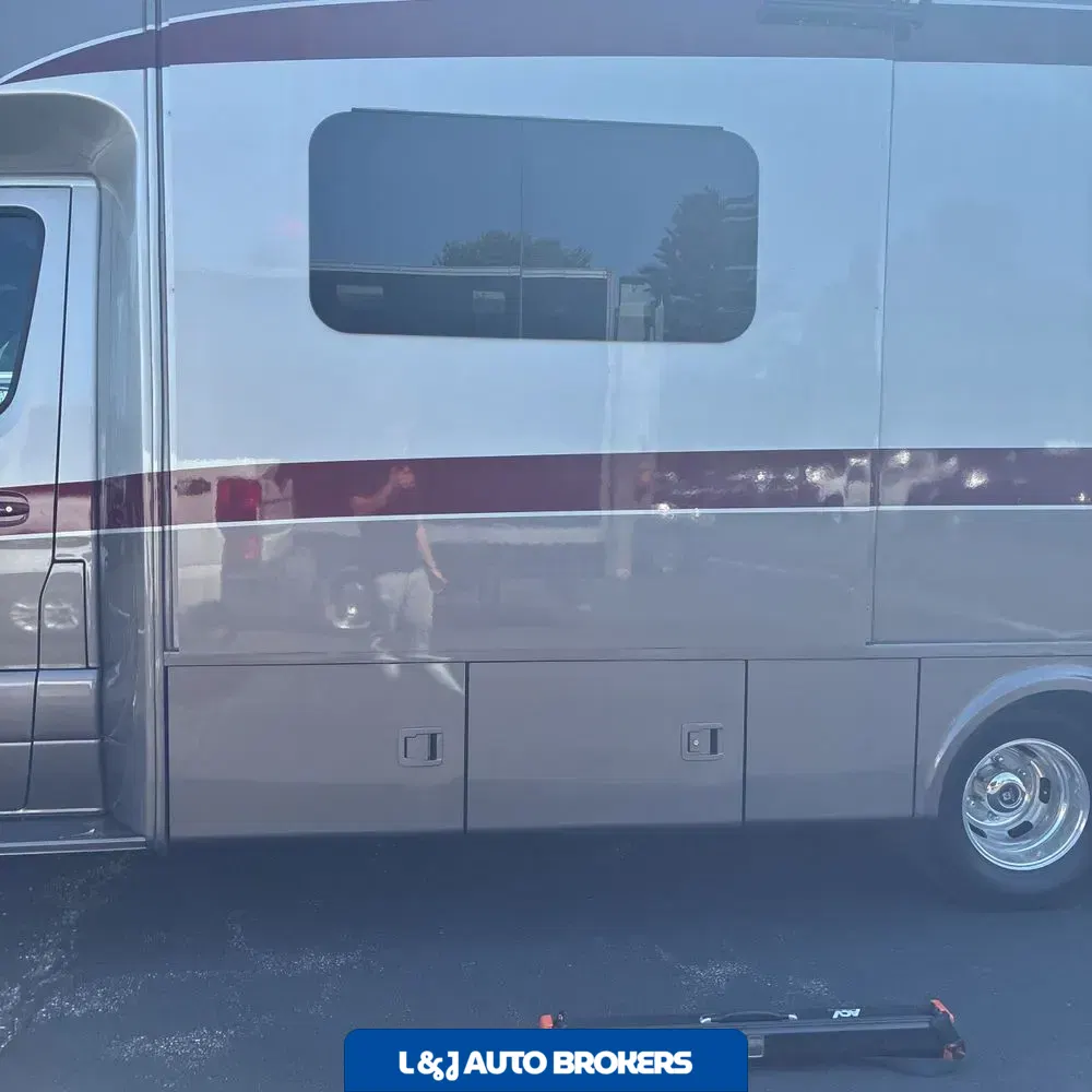2020 Tiffin Motorhome Wayfarer