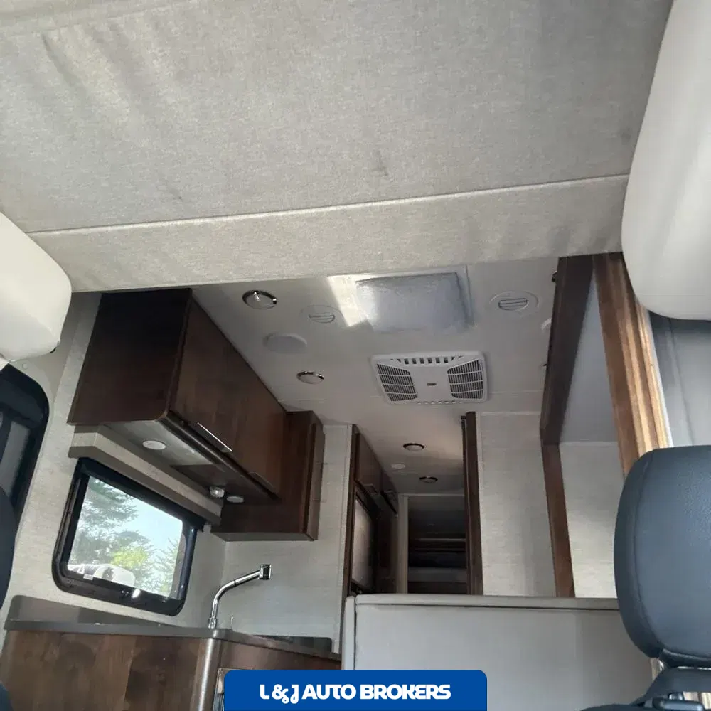 2020 Tiffin Motorhome Wayfarer