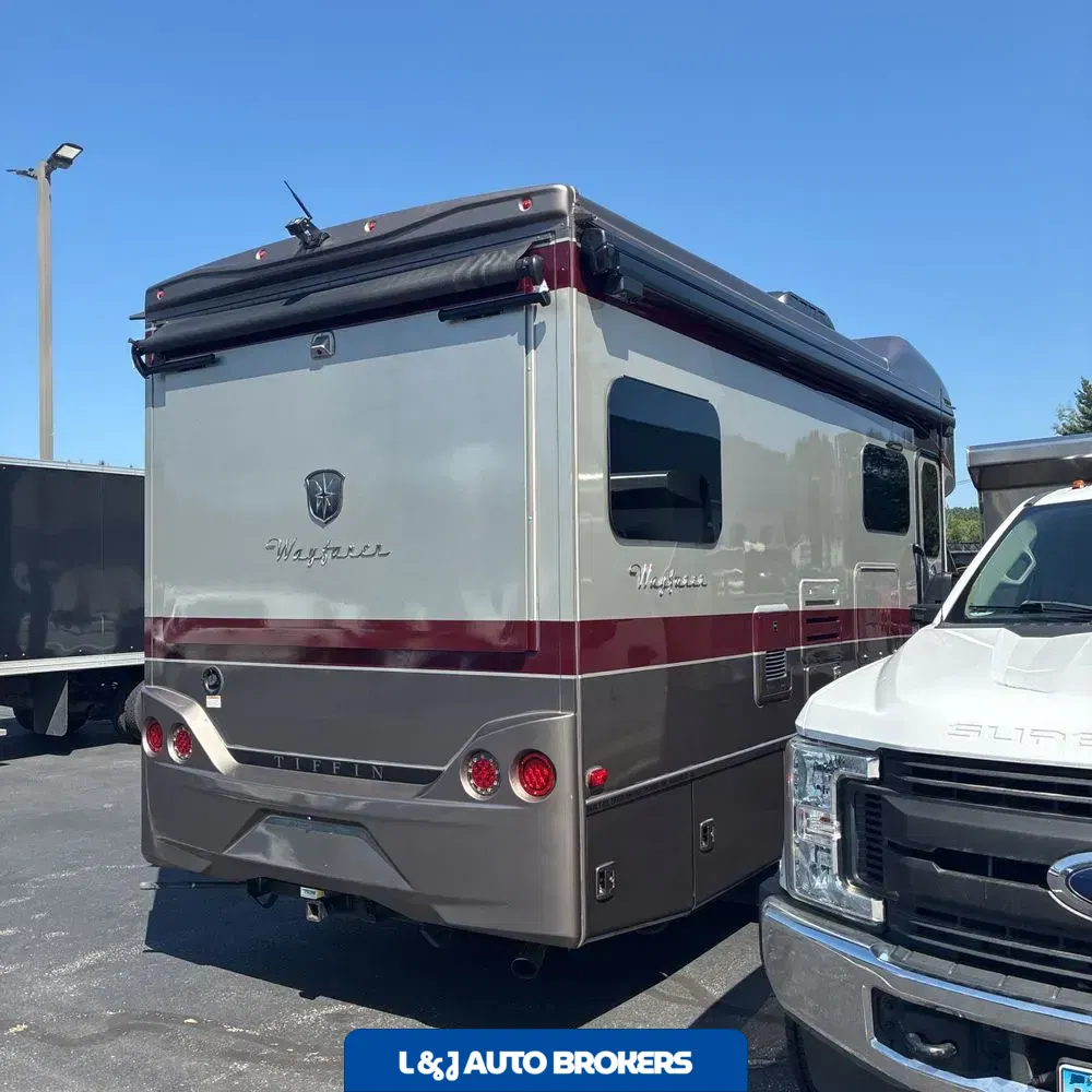2020 Tiffin Motorhome Wayfarer