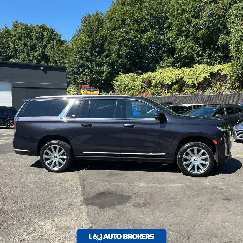 2023 Cadillac Escalade ESV Premium Luxury Platinum