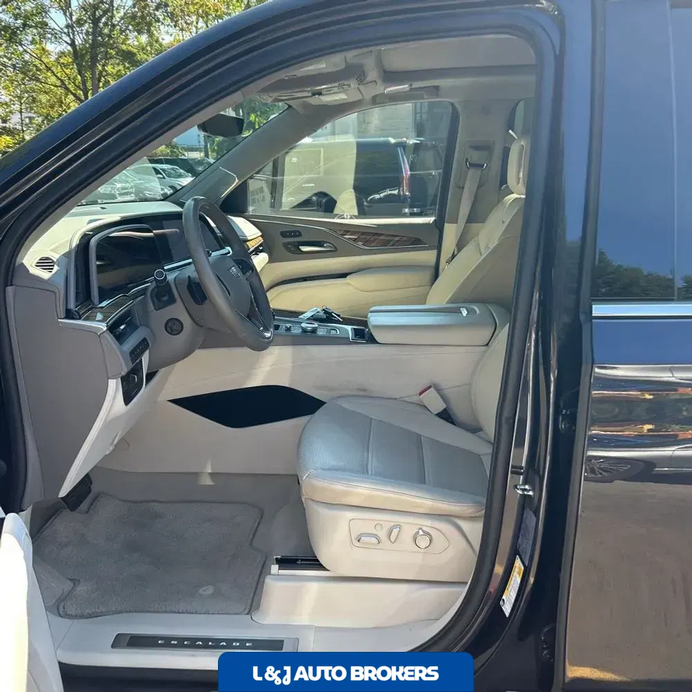 2023 Cadillac Escalade ESV Premium Luxury Platinum