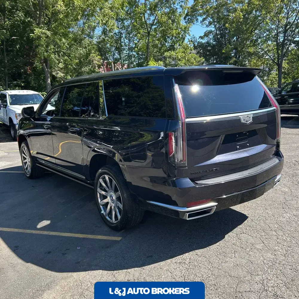 2023 Cadillac Escalade ESV Premium Luxury Platinum