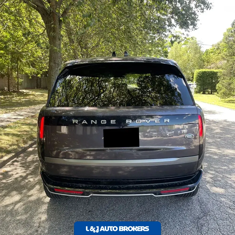 2023 Land Rover Range Rover SE
