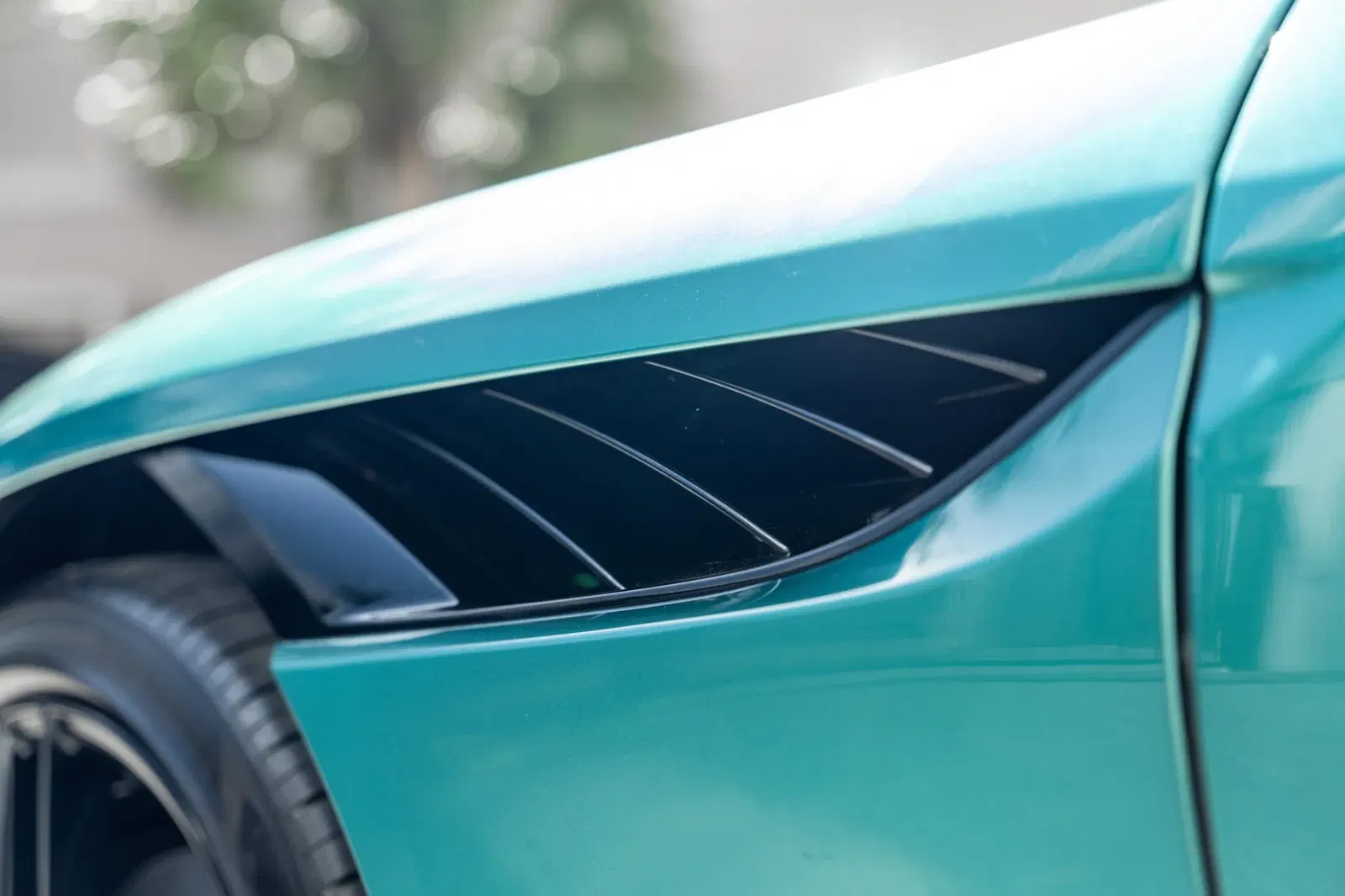 2022 Aston Martin DBS Superleggera Coupe